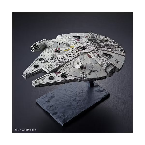 Bandai - Bandai Star Wars Millennium Falcon The Rise of Skywalker 1/144 Scale