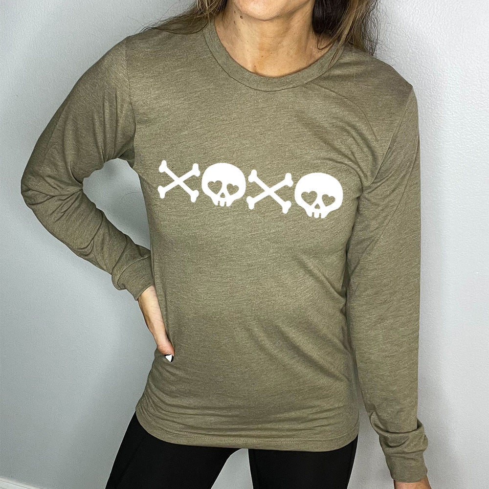 Long Sleeve Tee | XOXO Skulls